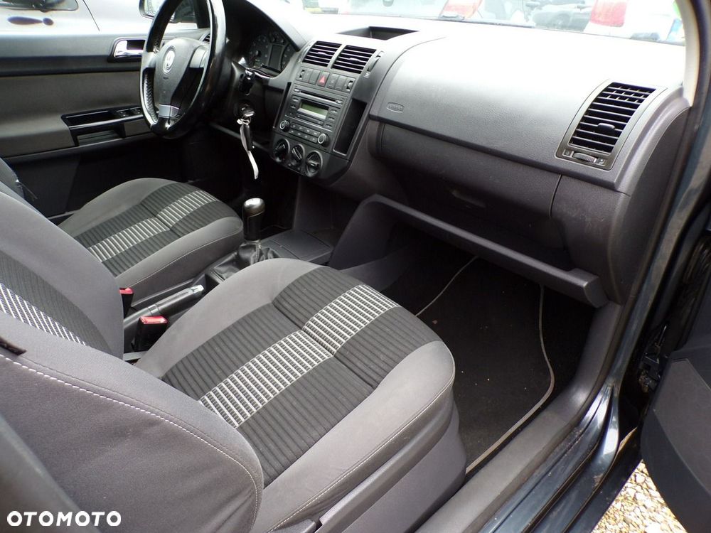 Volkswagen Polo - 26
