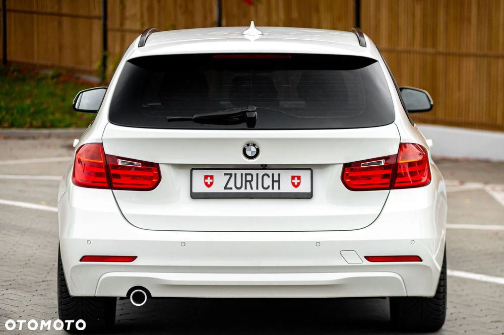 BMW Seria 3 318d Sport Line - 18