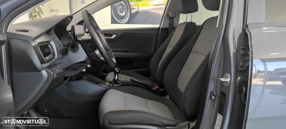 Kia Stonic 1.2 Dynamic - 18