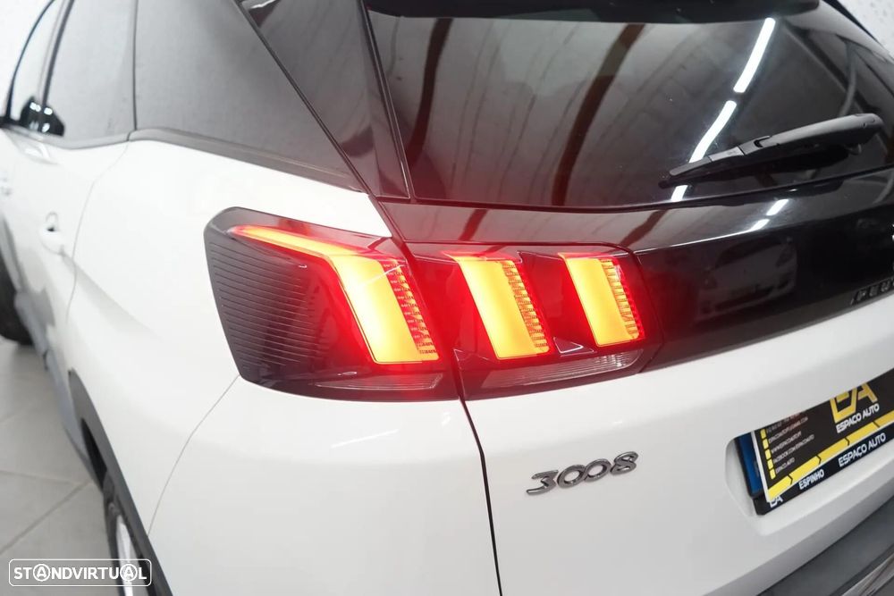 Peugeot 3008 1.2 PureTech Allure Pack - 13