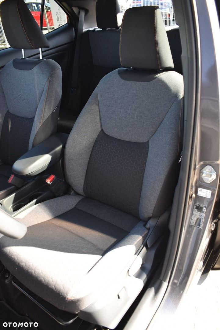 Toyota Yaris Cross Hybrid 1.5 Dynamic - 13