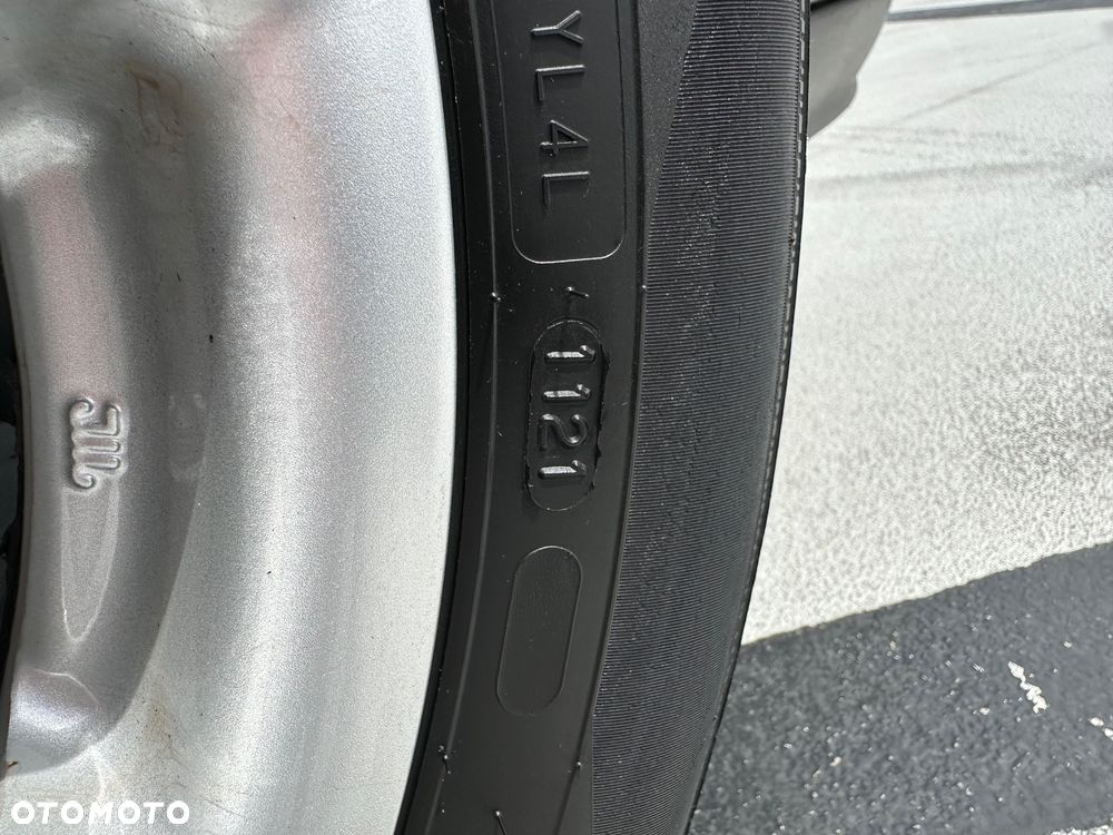 Renault Clio - 22