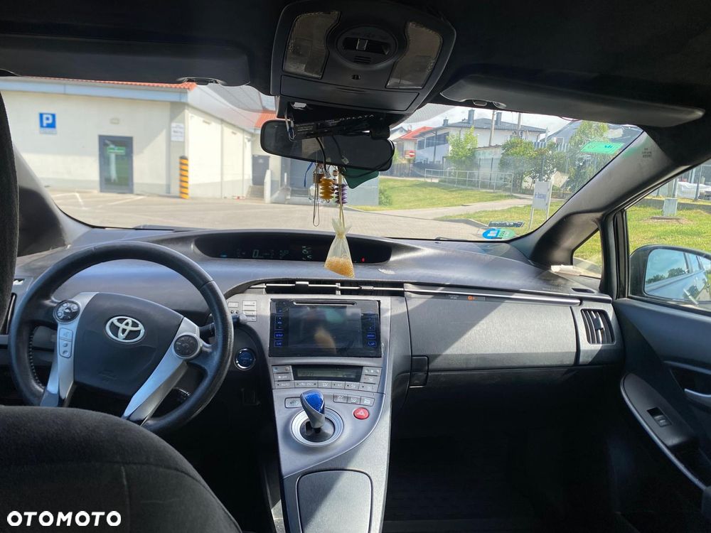 Toyota Prius 1.8 HSD Life - 6