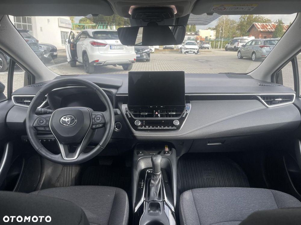 Toyota Corolla - 10