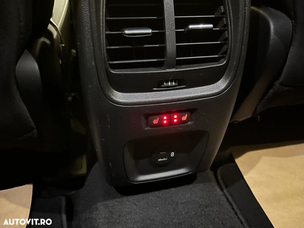 Ford Kuga 2.5 Duratec FHEV AWD Trend - 20