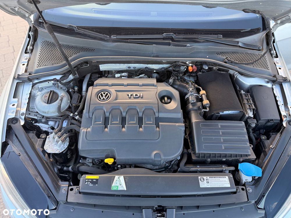 Volkswagen Golf 1.6 TDI BMT Highline DSG - 17