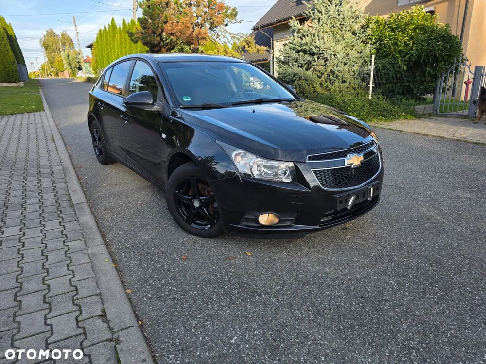 Chevrolet Cruze - 25