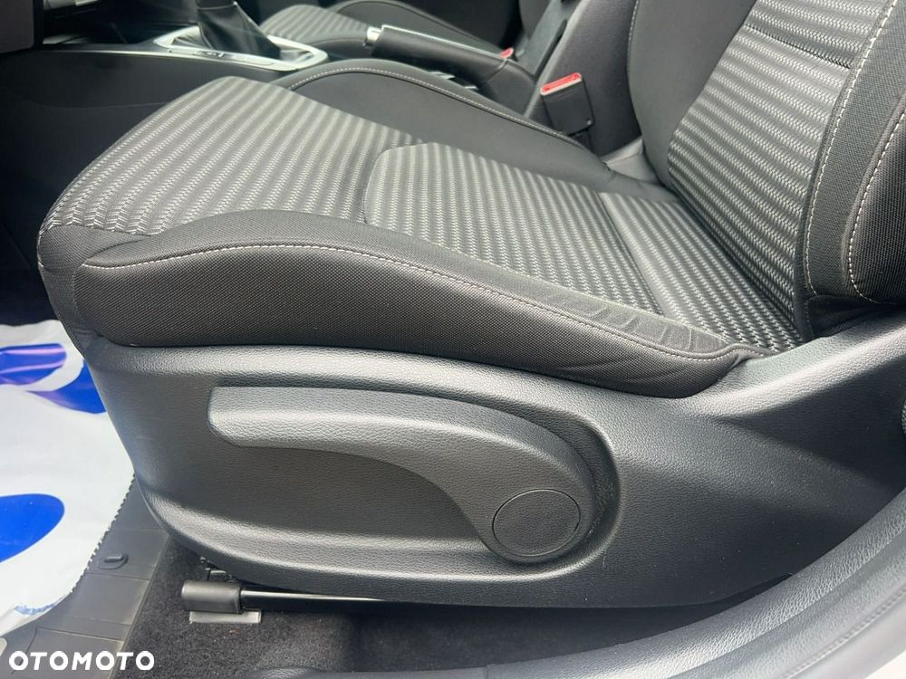 Kia Ceed - 13
