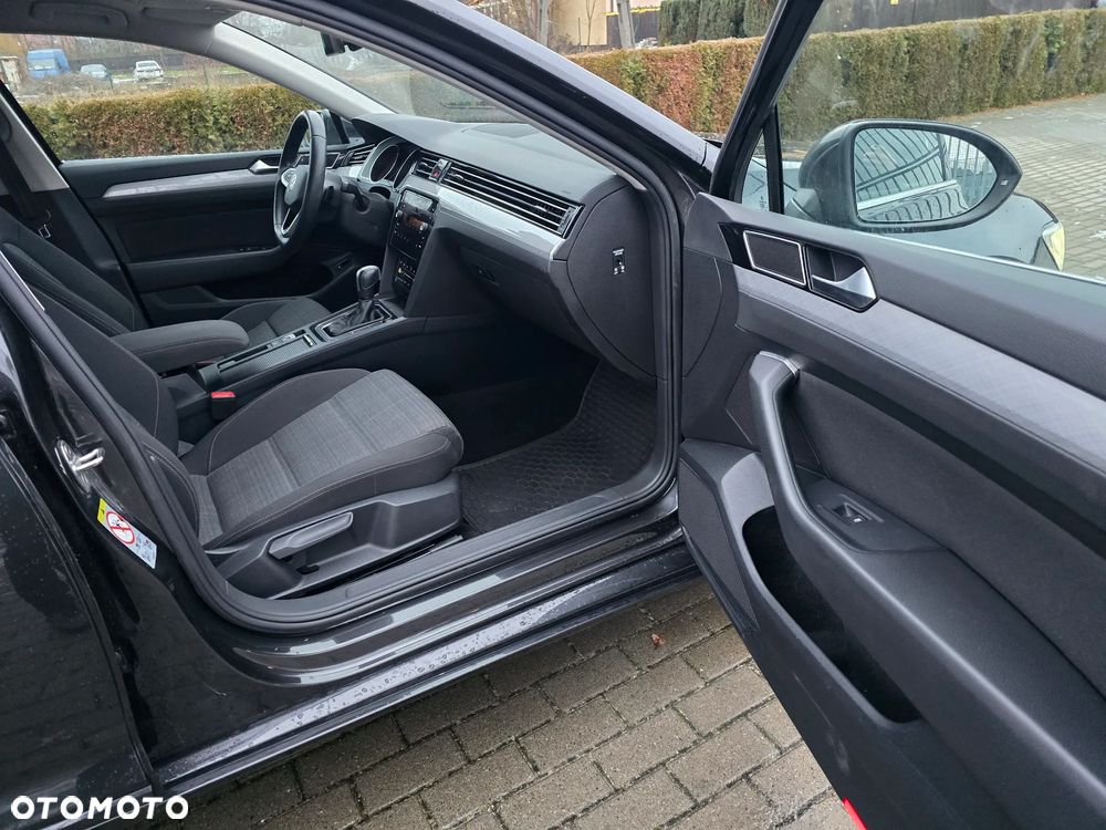Volkswagen Passat 2.0 TDI EVO Business DSG - 13