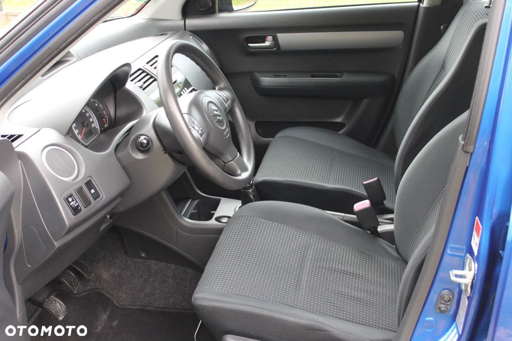 Suzuki Swift 1.3 Comfort+ - 26