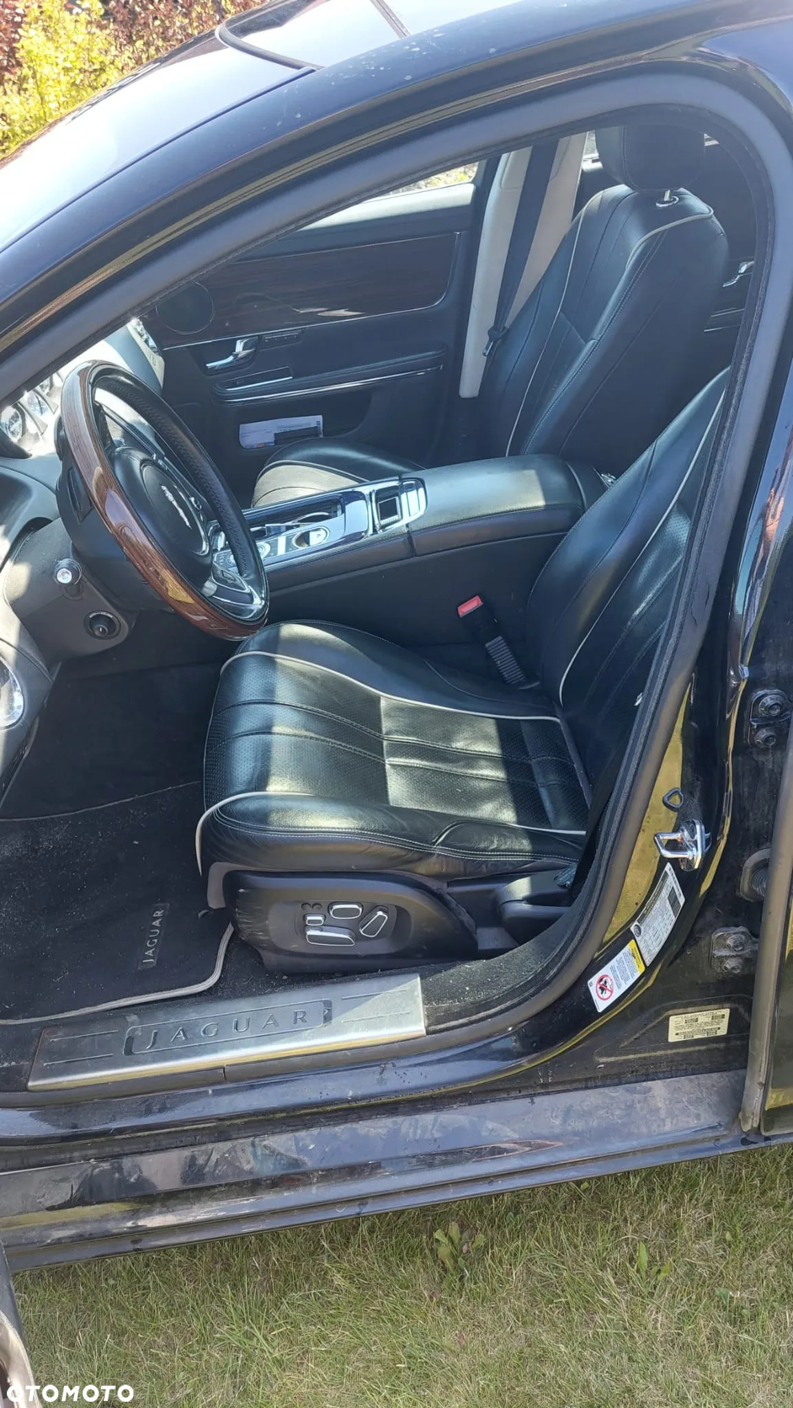 Jaguar XJ 5.0 V8 LWB Portfolio - 7