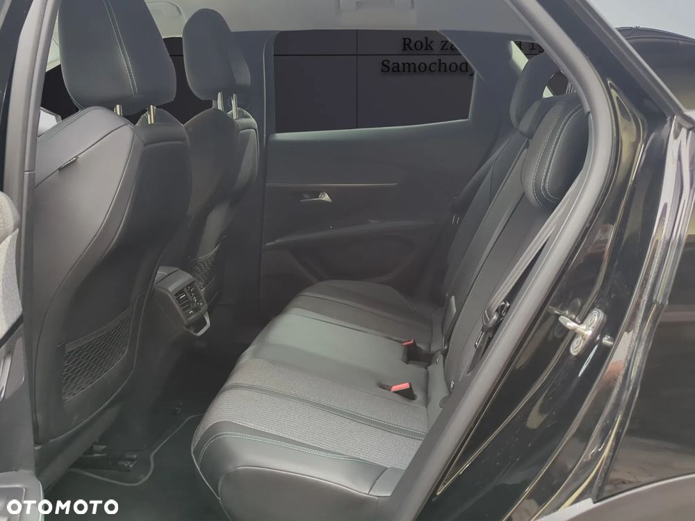 Peugeot 3008 1.2 PureTech Allure S&S EAT8 - 21