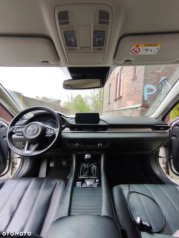 Mazda 6 - 12