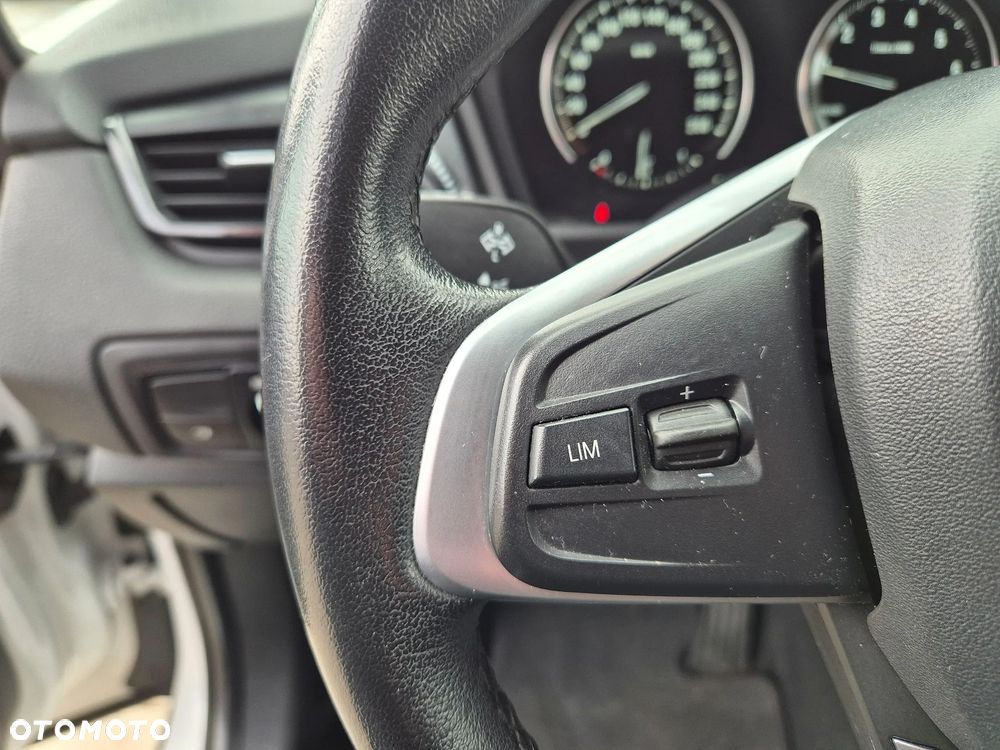 BMW Seria 2 218i - 19