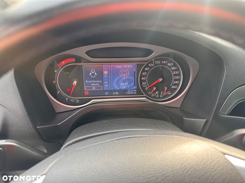 Ford S-Max 2.0 TDCi DPF Titanium - 28