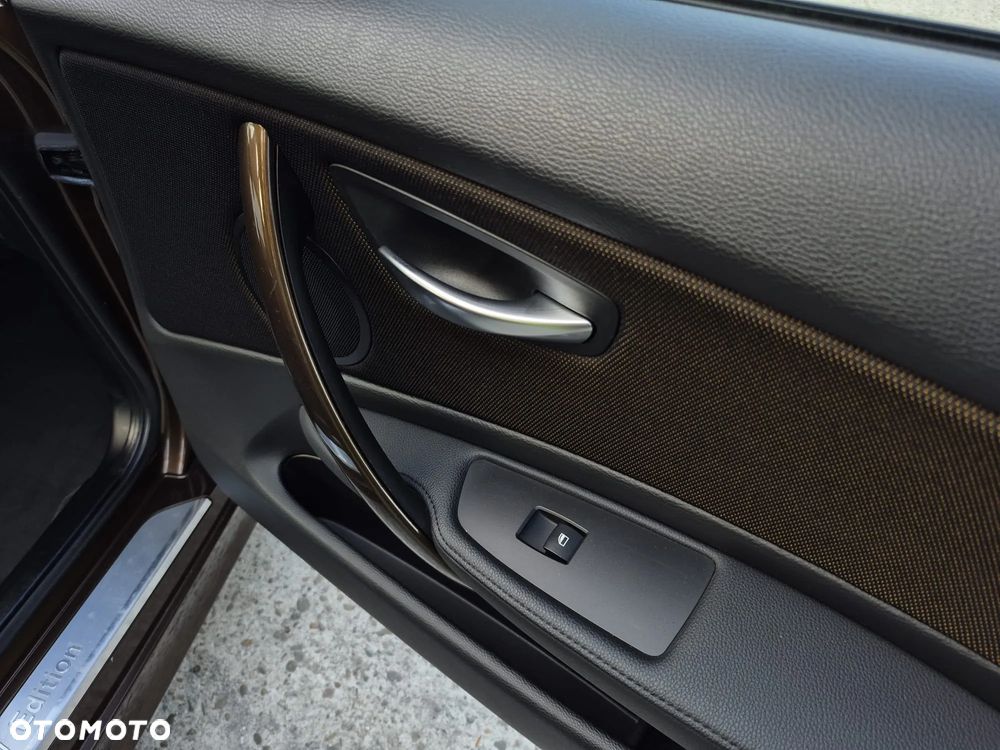 BMW Seria 1 116i Edition Sport - 26
