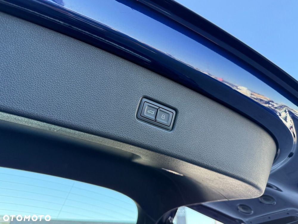 Audi Q5 Sportback - 11