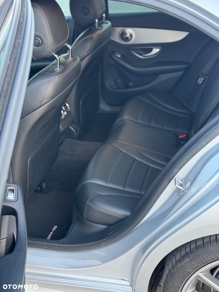 Mercedes-Benz Klasa C 180 7G-TRONIC AMG Line - 19