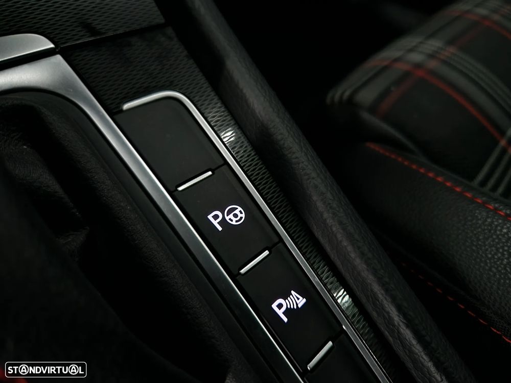 VW Golf 2.0 TSi GTi DSG - 15