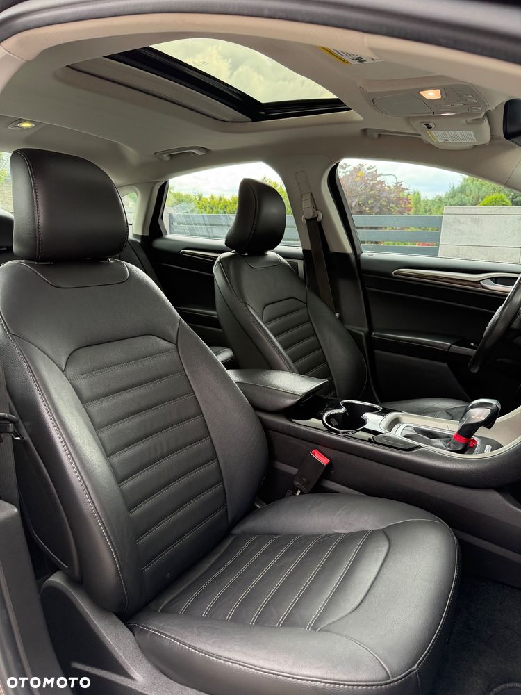 Ford Fusion - 18
