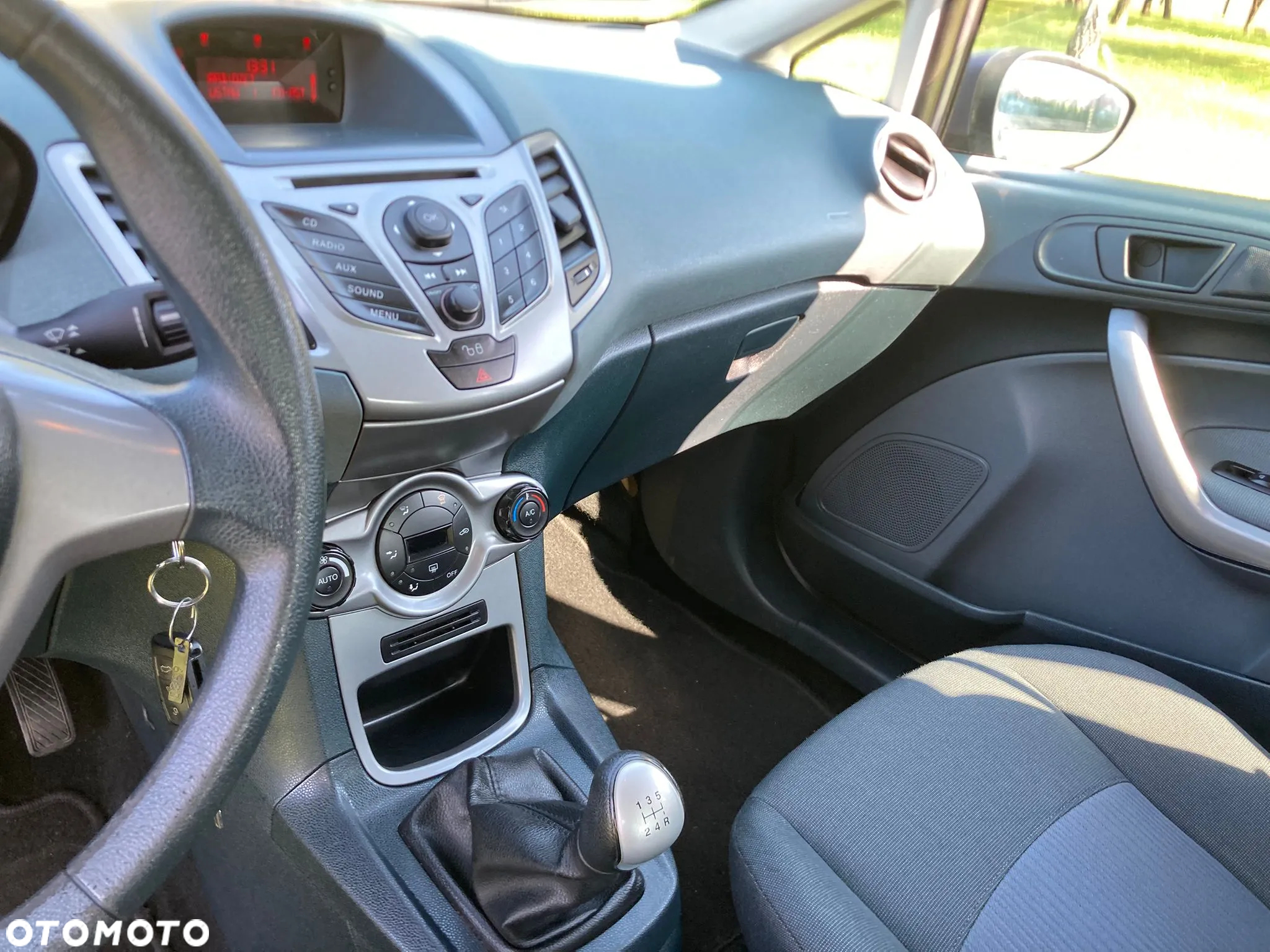 Ford Fiesta 1.25 Ghia - 15