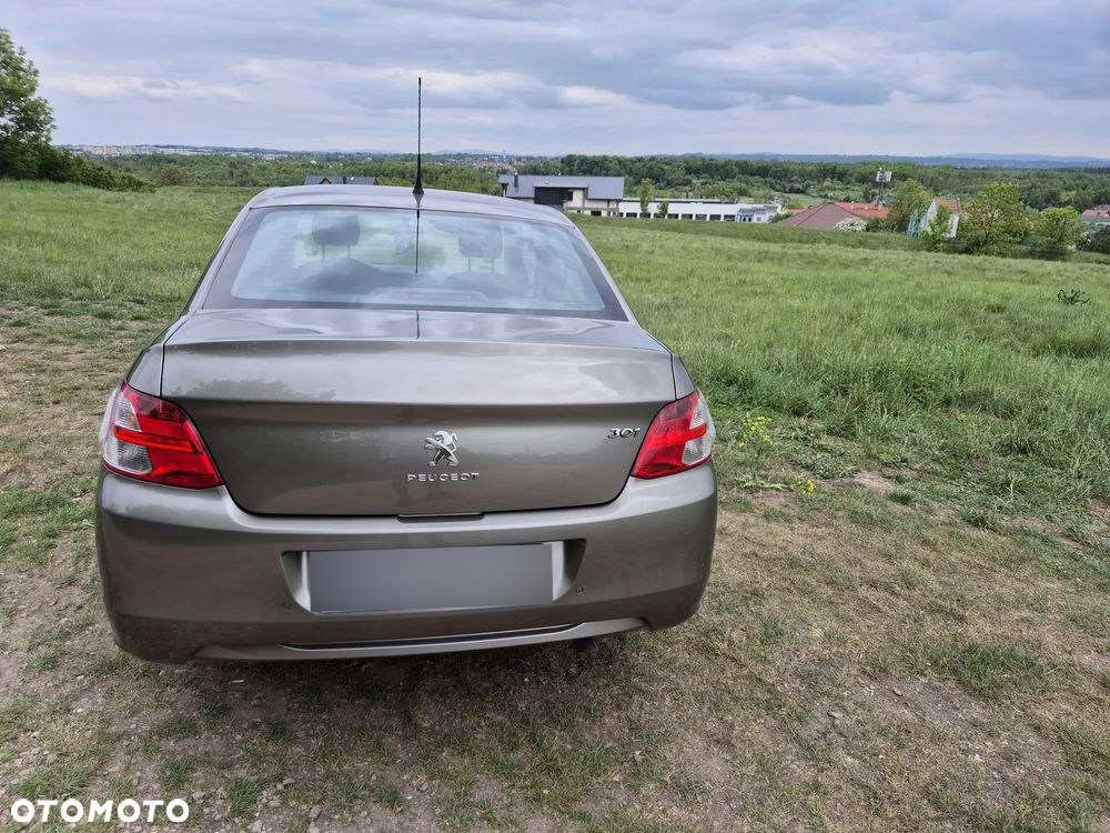 Peugeot 301 1.6 BlueHDi Active - 4