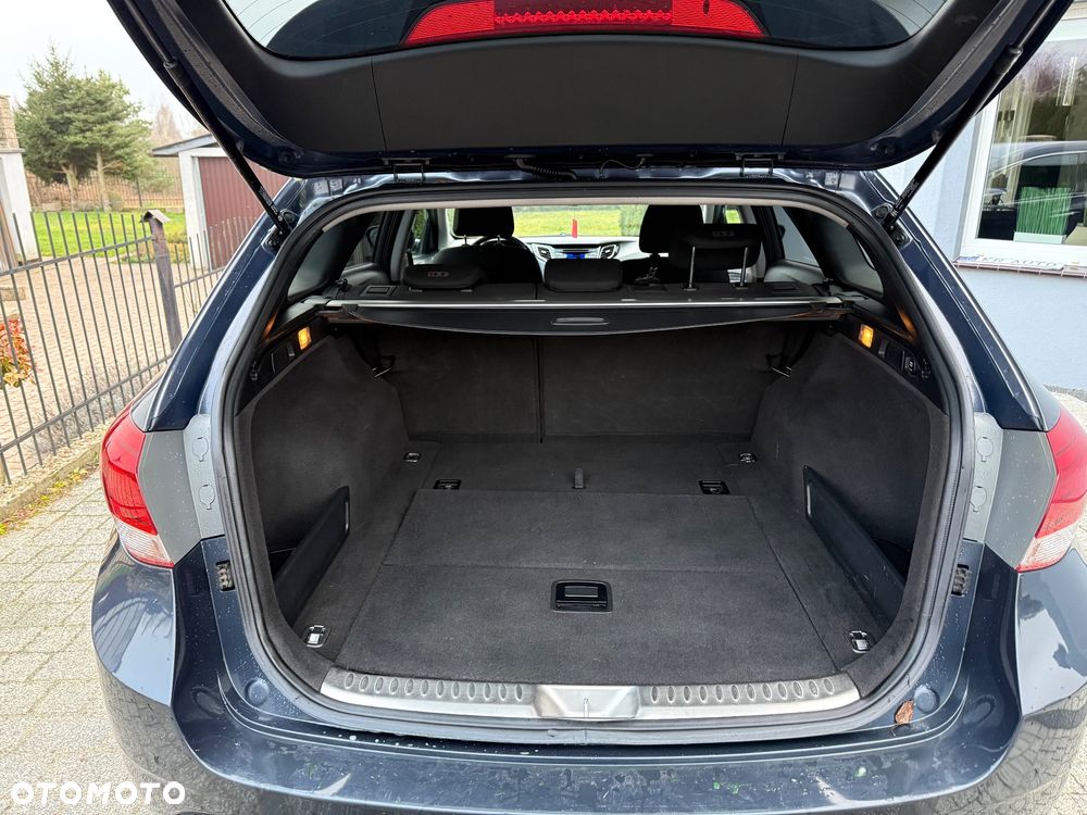 Hyundai i40 Kombi 1.7 CRDi Style - 11