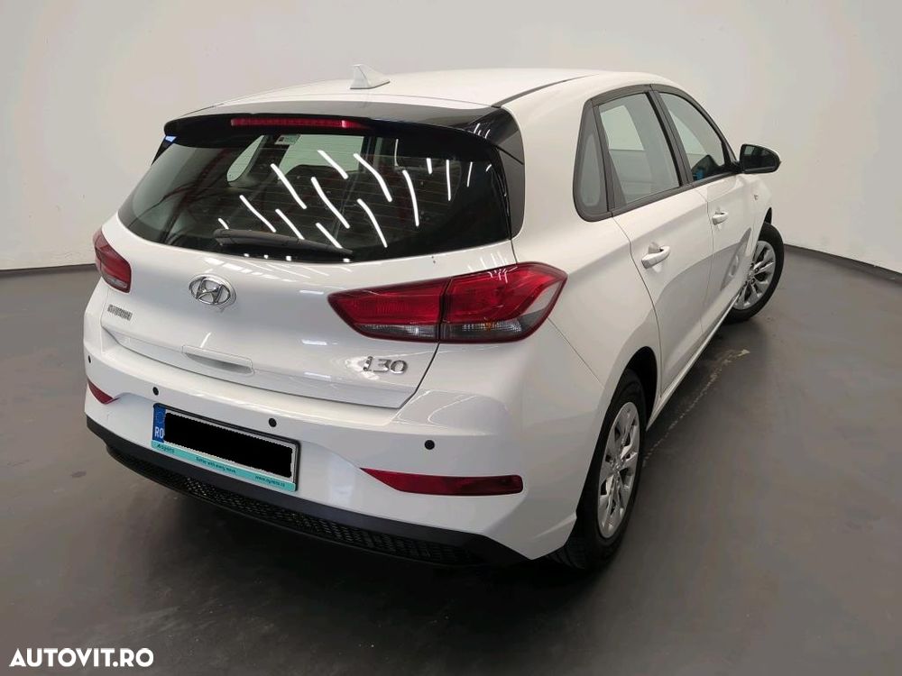 Hyundai i30 1.5 110CP 5DR M/T Comfort - 2