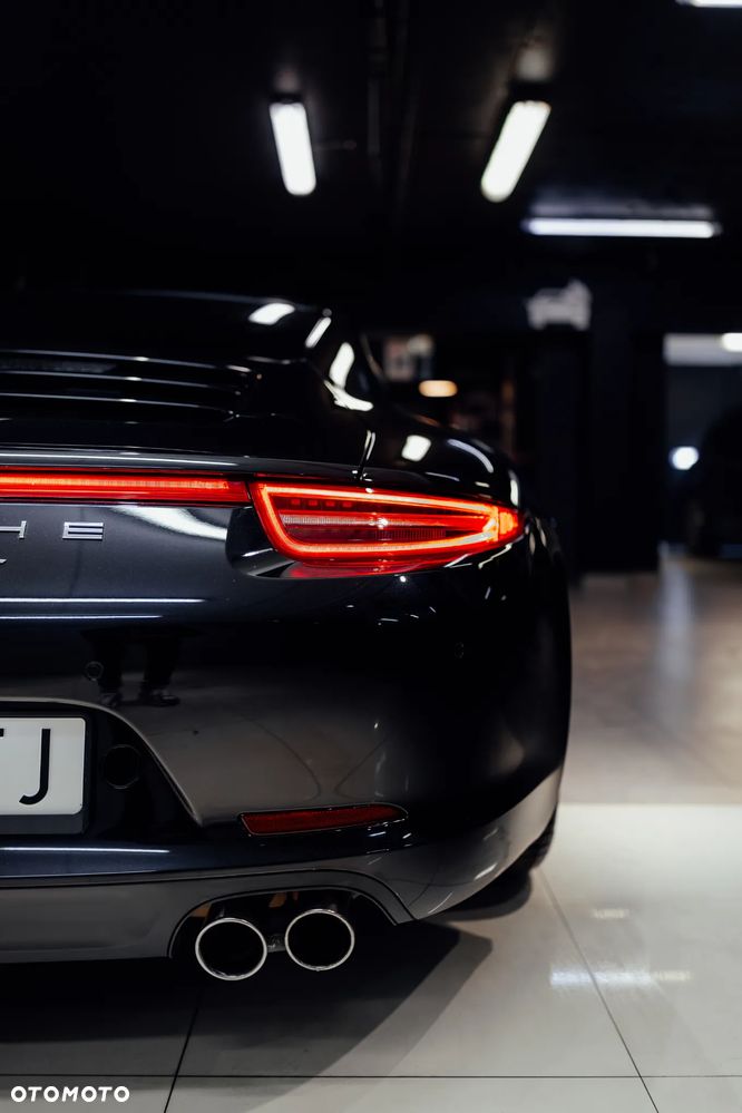 Porsche 911 Carrera 4S PDK - 11