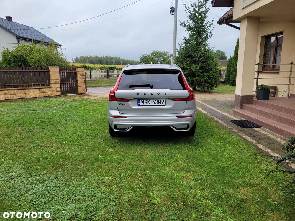 Volvo XC 60 B5 B AWD Plus Dark - 9