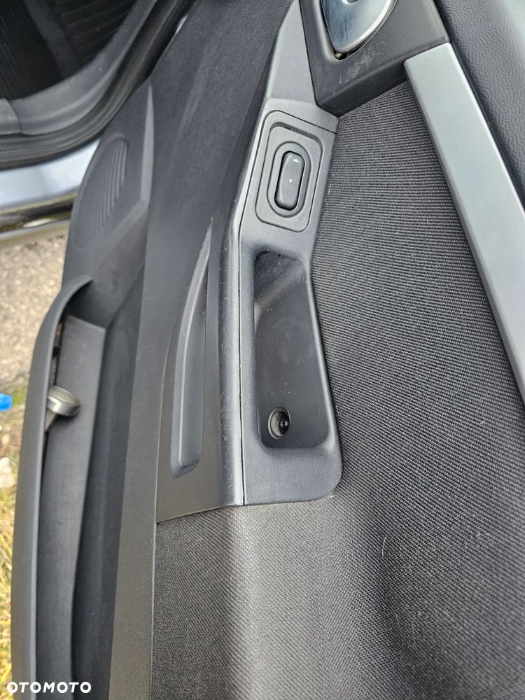 Opel Meriva 1.6 16V (Essentia) - 21