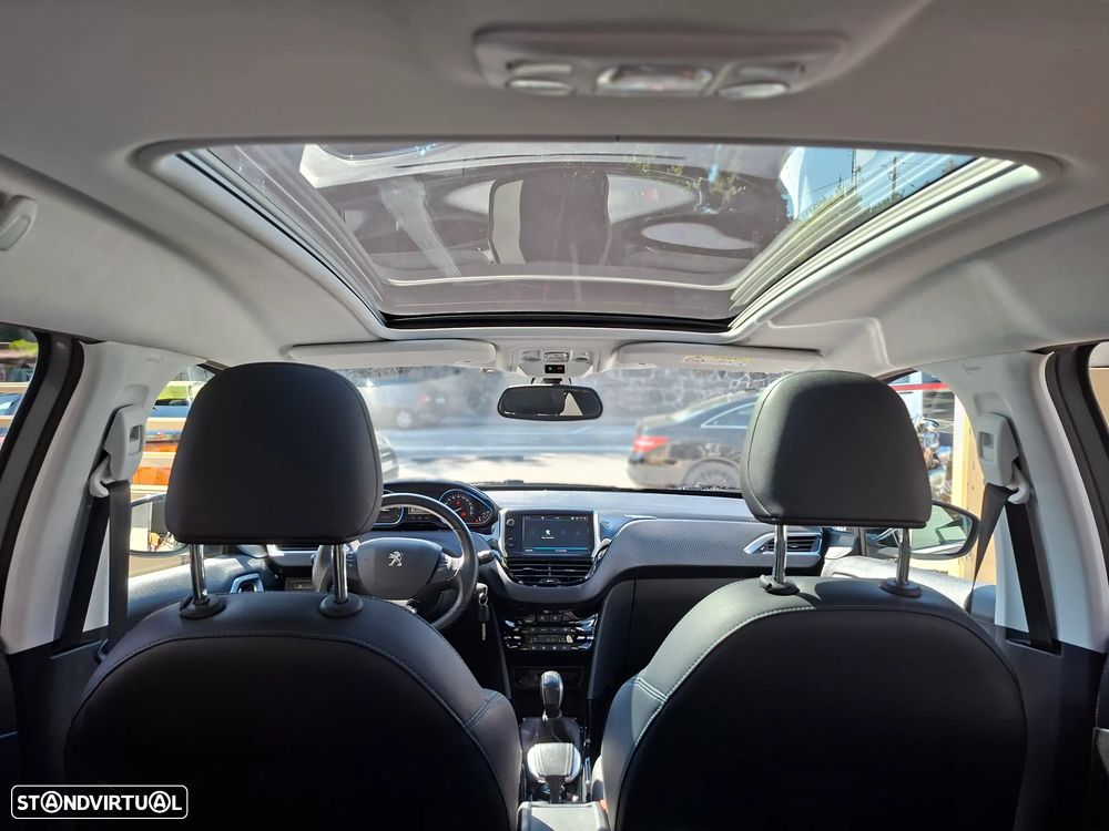 Peugeot 2008 1.2 PureTech Crossway - 36
