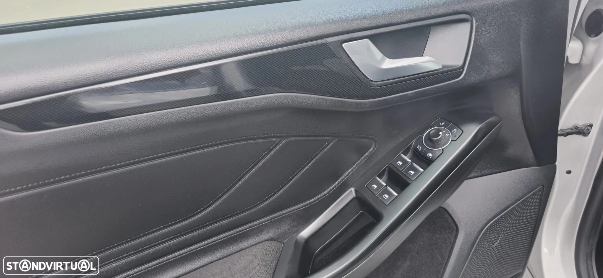 Ford Focus 1.0 EcoBoost MHEV Active X - 12
