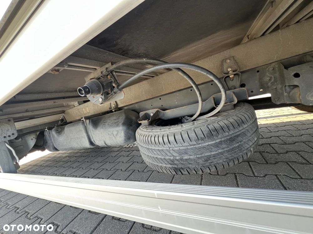 Iveco DAILY 35S18 HI-MATIC EURO 6 E PLANDEKA + WINDA 750 kg - 13