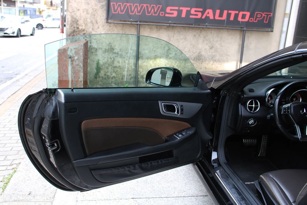 Mercedes-Benz SLK 250 (BlueEFFICIENCY) 7G-TRONIC - 20