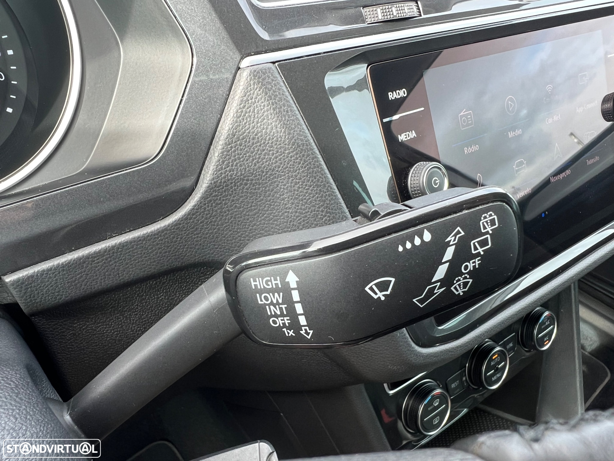 VW Tiguan 1.6 TDI Confortline - 55