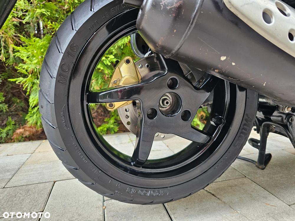 Aprilia SR - 16