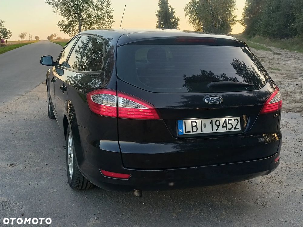 Ford Mondeo 2.0 TDCi Ambiente - 10