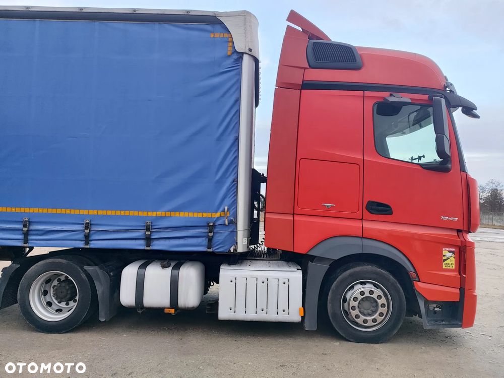 Mercedes-Benz ACTROS - 2