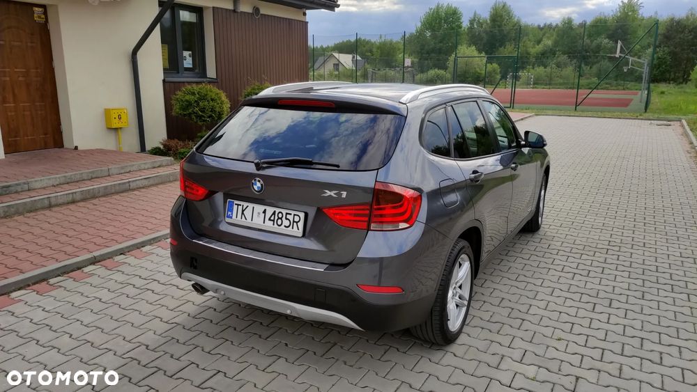 BMW X1 xDrive18d - 9