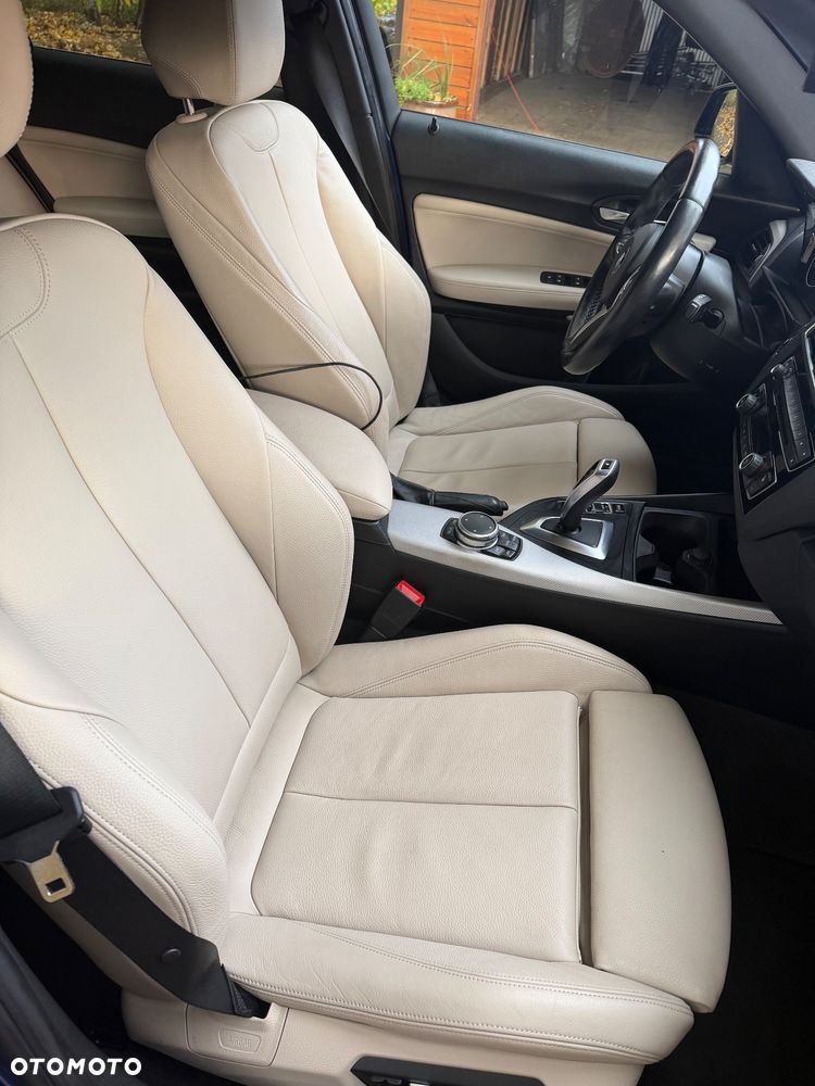 BMW Seria 1 120d xDrive M Sport - 13
