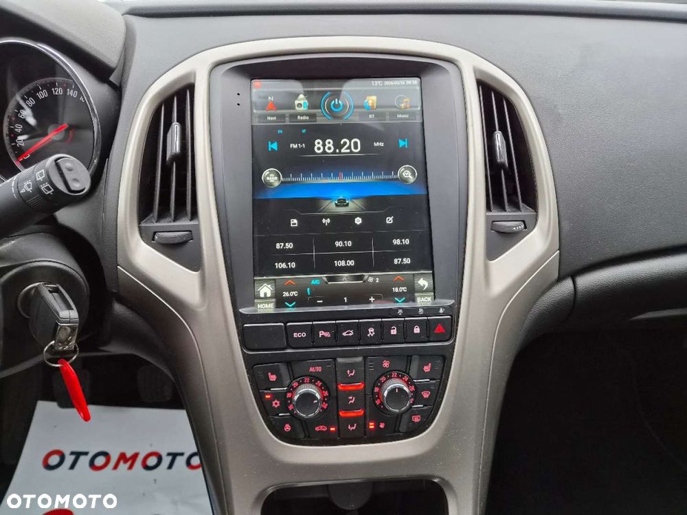 Opel Astra 1.4 Turbo Cosmo - 22