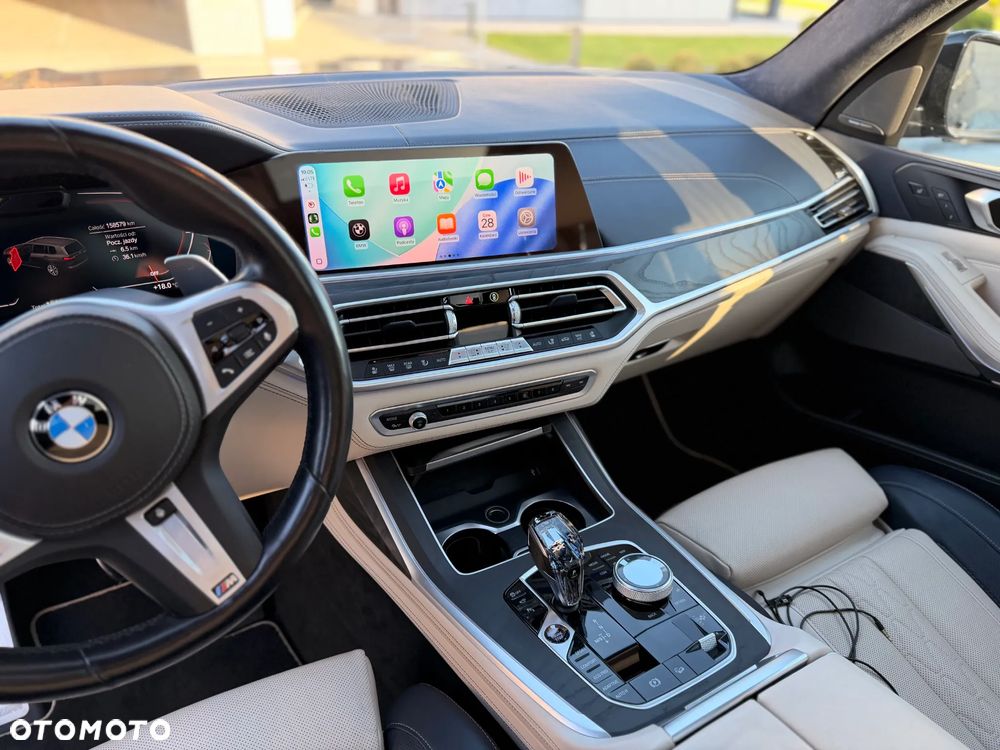BMW X7 xDrive40d mHEV - 24