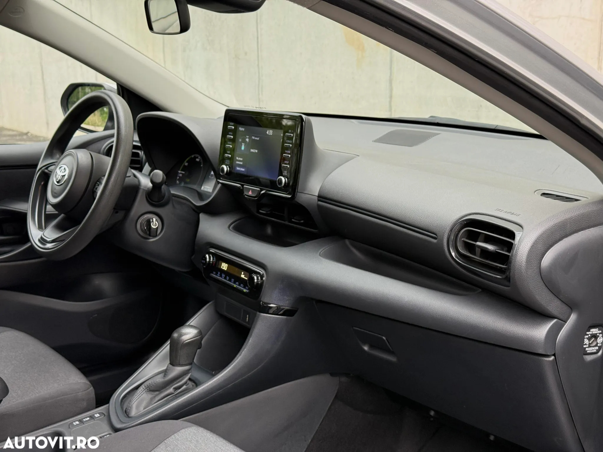 Toyota Yaris 1.5 VVT-i HSD Dynamic - 10