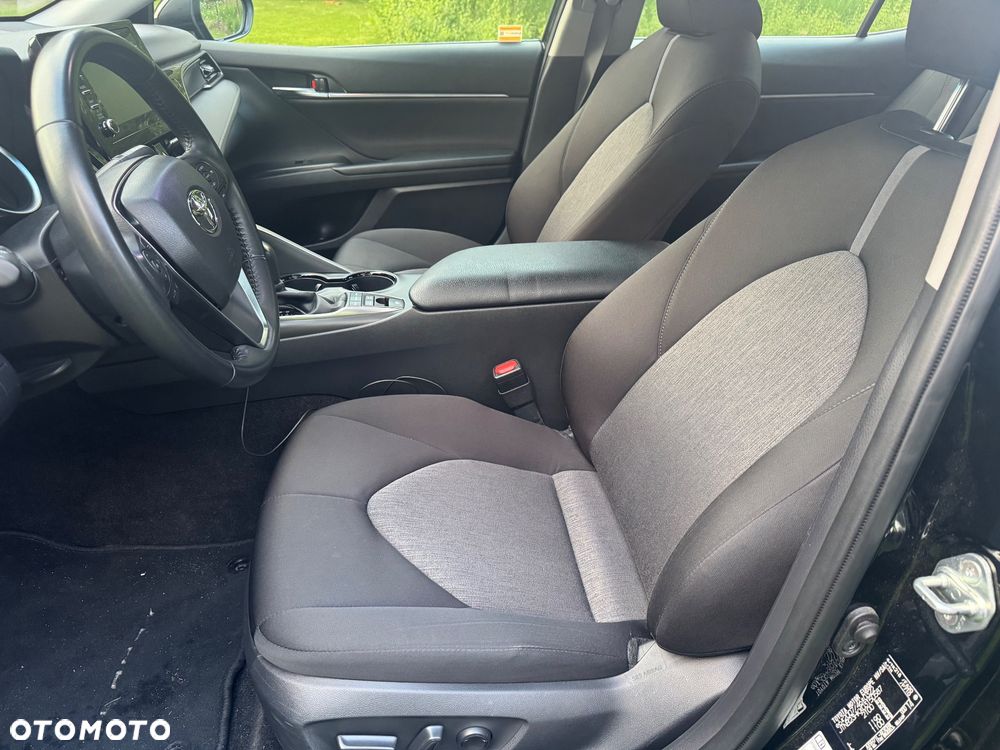 Toyota Camry 2.5 Hybrid Comfort CVT - 11