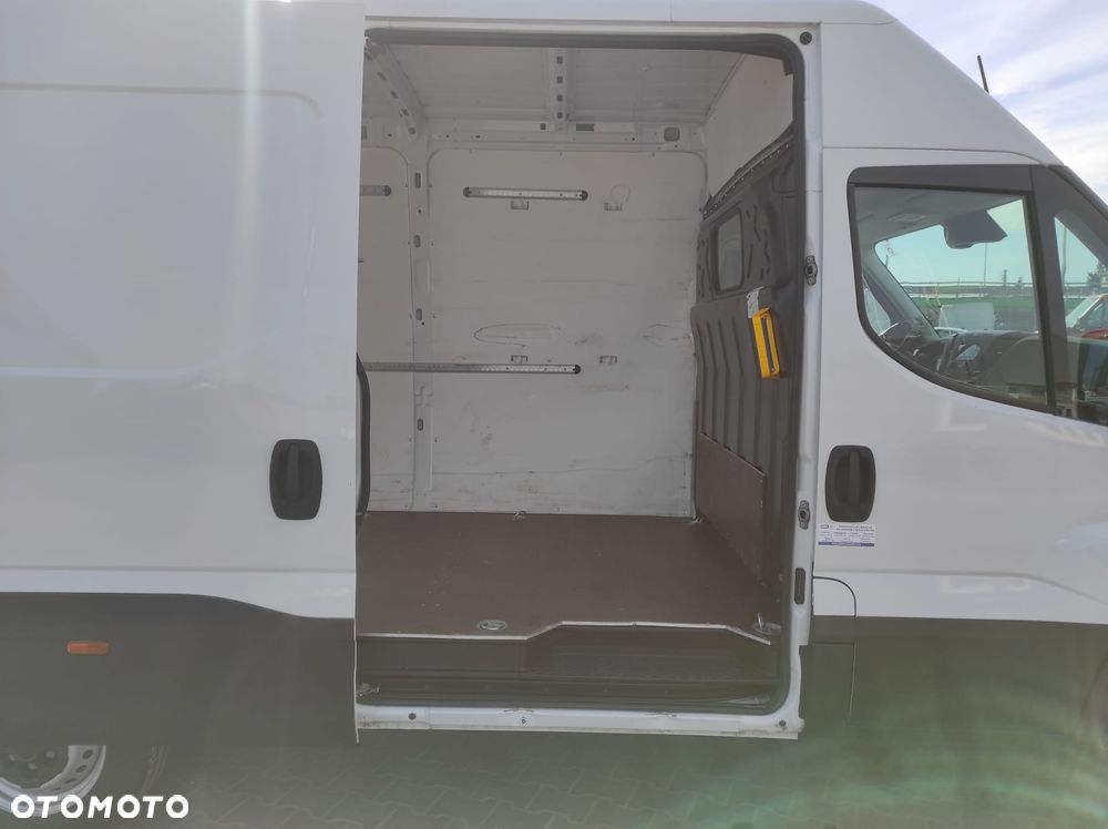 Iveco DAILY 35S16 - 11