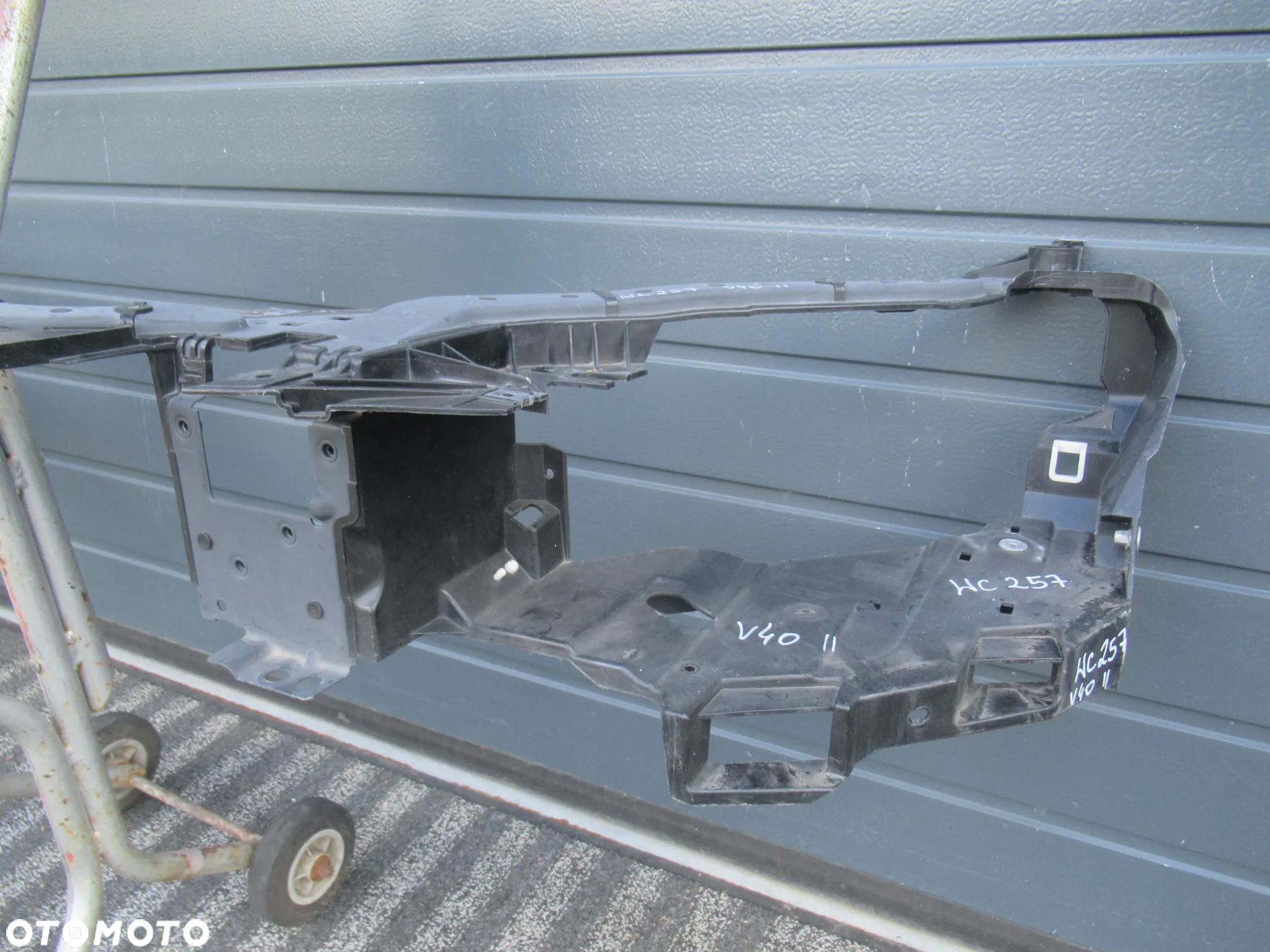 PAS PRZEDNI PRZÓD WZMOCNIENIE CZOŁOWE VOLVO V40 II 31416490 31416490AA 2012 - 16