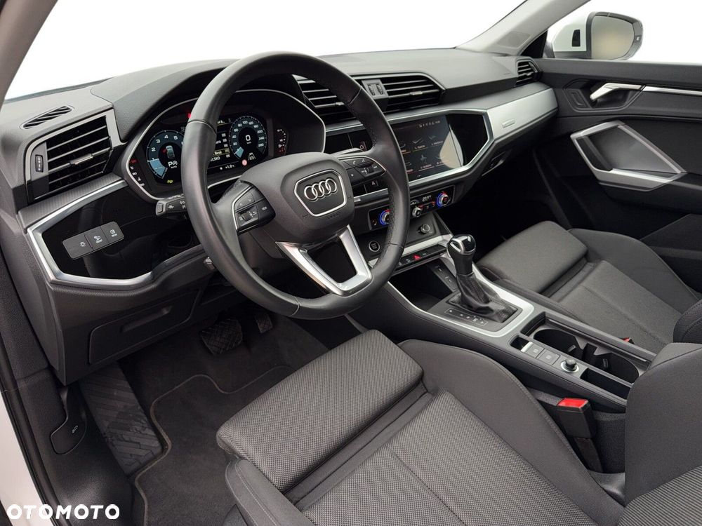 Audi Q3 Sportback - 10