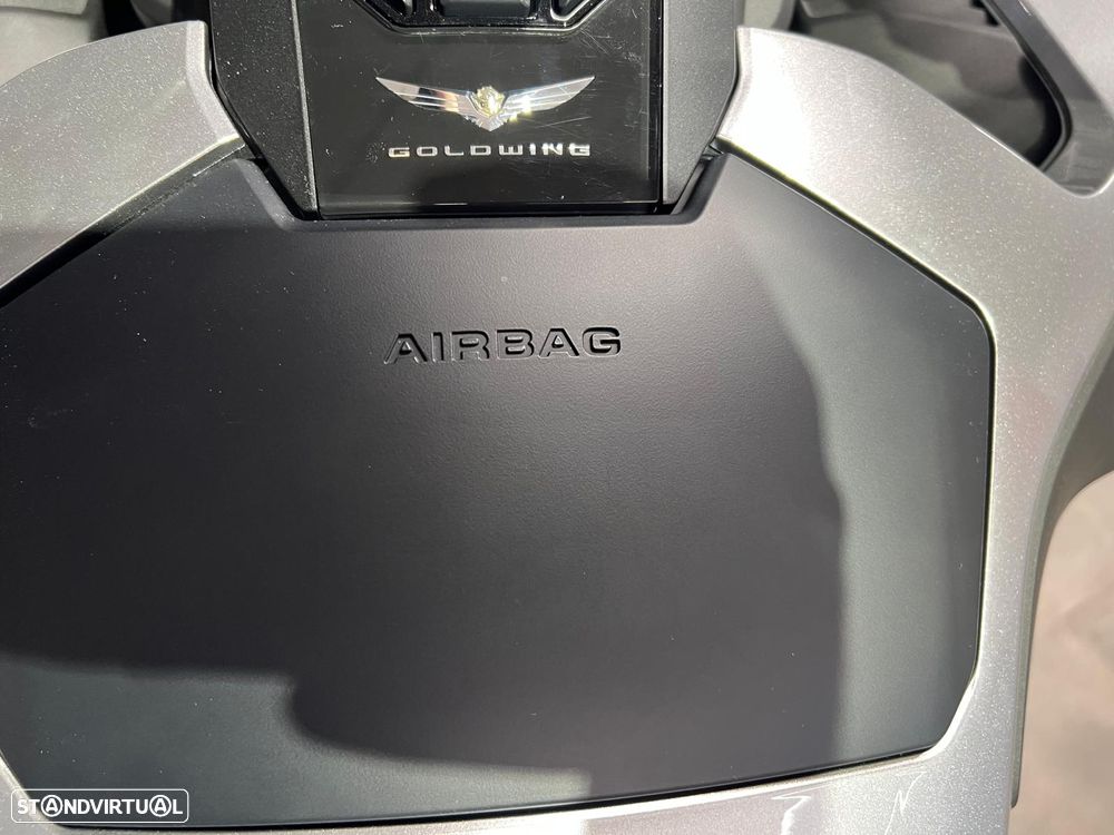 Honda Goldwing 1800 TOUR DCT - 10