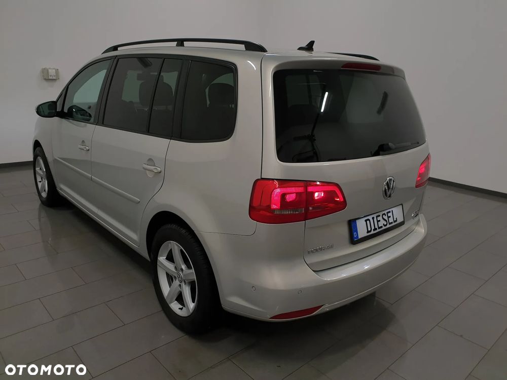 Volkswagen Touran 2.0 TDI DPF Highline - 4